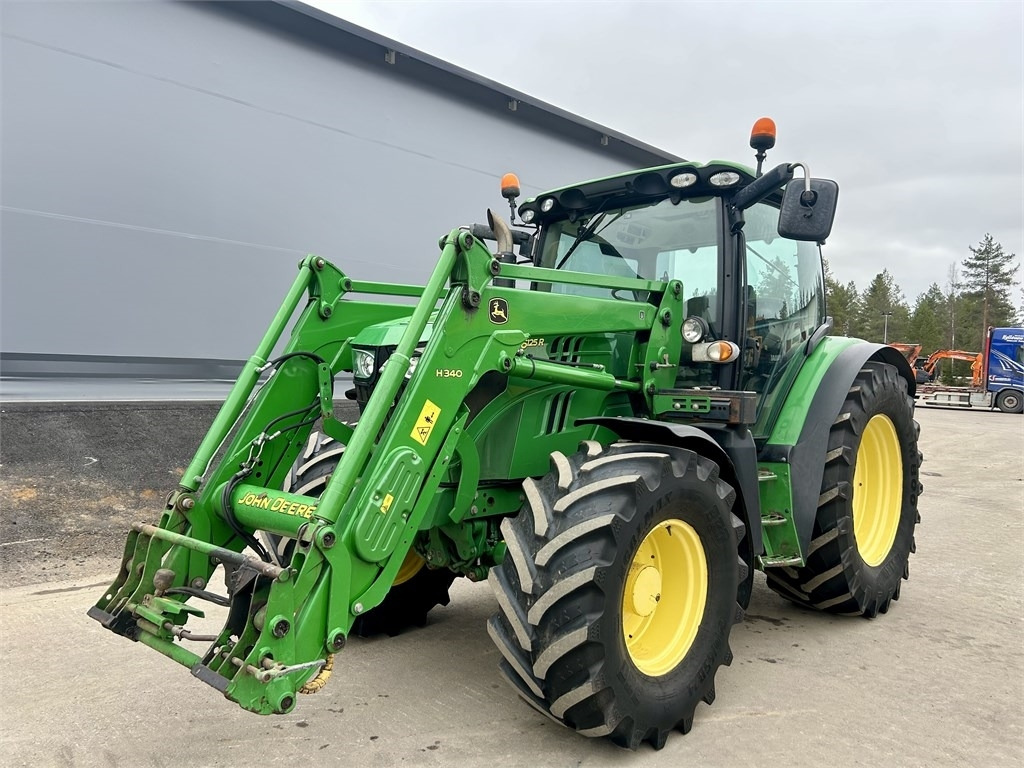 John Deere 6125 R AUTOPOWER ETUKUORMAAJALLA - 장궤형 트랙터 : 사진 2 John Deere 6125 R AUTOPOWER ETUKUORMAAJALLA - 장궤형 트랙터 : 사진 2