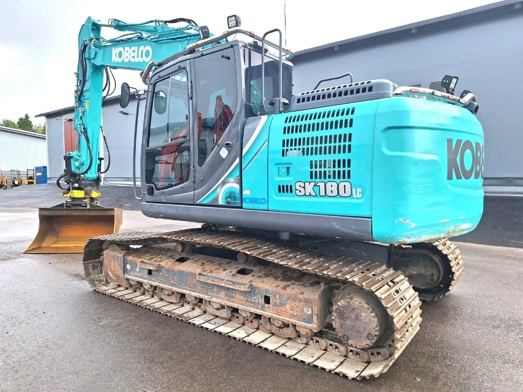 Kobelco SK180LC-10 PYÖRITTÄJÄLLÄ - 크롤러 굴삭기 : 사진 2 Kobelco SK180LC-10 PYÖRITTÄJÄLLÄ - 크롤러 굴삭기 : 사진 2