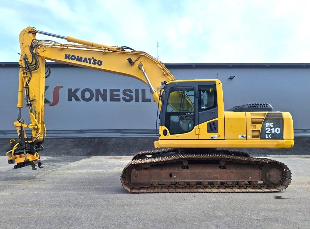 Komatsu MYYTY! SOLD! PC210LC-8 PYÖRITTÄJÄLLÄ - 크롤러 굴삭기 : 사진 1 Komatsu MYYTY! SOLD! PC210LC-8 PYÖRITTÄJÄLLÄ - 크롤러 굴삭기 : 사진 1