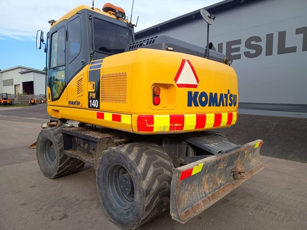 Komatsu PW140-7 PYÖRITTÄJÄLLÄ - 휠 굴삭기 : 사진 3 Komatsu PW140-7 PYÖRITTÄJÄLLÄ - 휠 굴삭기 : 사진 3