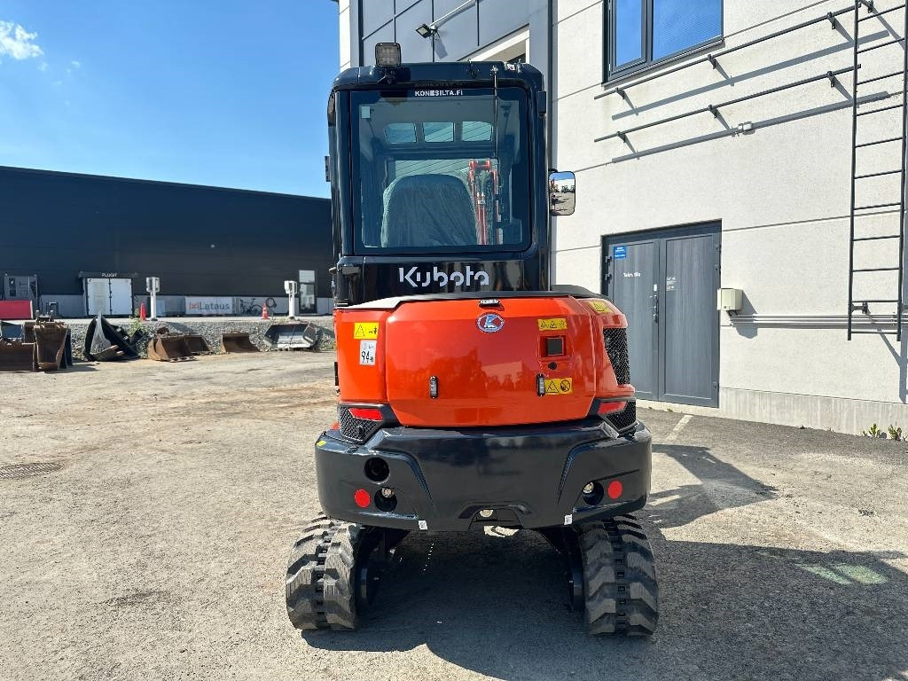 Kubota KX037-4 PYÖRITTÄJÄLLÄ - 미니 굴삭기 : 사진 3 Kubota KX037-4 PYÖRITTÄJÄLLÄ - 미니 굴삭기 : 사진 3