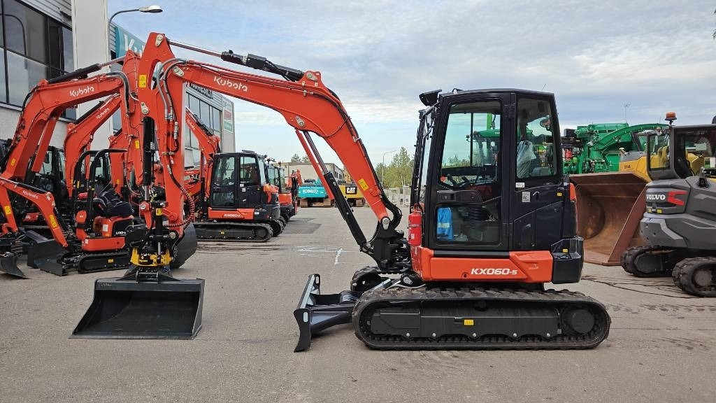 Kubota KX060-5 VARASTOON VARUSTELTU - 미니 굴삭기 : 사진 1 Kubota KX060-5 VARASTOON VARUSTELTU - 미니 굴삭기 : 사진 1