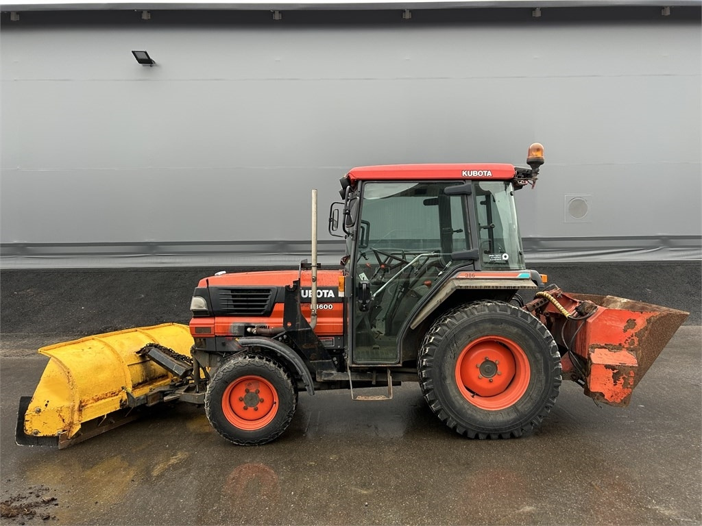 Kubota L 3600 AURA JA HIEKOTIN - 지자체 트랙터 : 사진 1 Kubota L 3600 AURA JA HIEKOTIN - 지자체 트랙터 : 사진 1