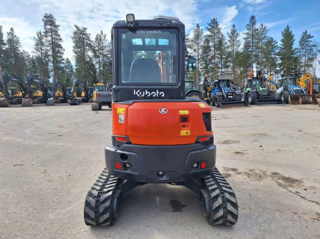 Kubota MYYTY! SOLD! U36-4 PYÖRITTÄJÄLLÄ - 미니 굴삭기 : 사진 3 Kubota MYYTY! SOLD! U36-4 PYÖRITTÄJÄLLÄ - 미니 굴삭기 : 사진 3