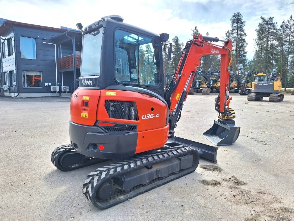 Kubota MYYTY! SOLD! U36-4 PYÖRITTÄJÄLLÄ - 미니 굴삭기 : 사진 4 Kubota MYYTY! SOLD! U36-4 PYÖRITTÄJÄLLÄ - 미니 굴삭기 : 사진 4