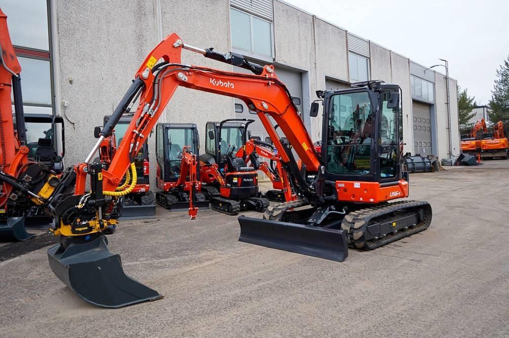 Kubota U56-5 VALMIIKSI VARUSTELTU - 미니 굴삭기 : 사진 2 Kubota U56-5 VALMIIKSI VARUSTELTU - 미니 굴삭기 : 사진 2