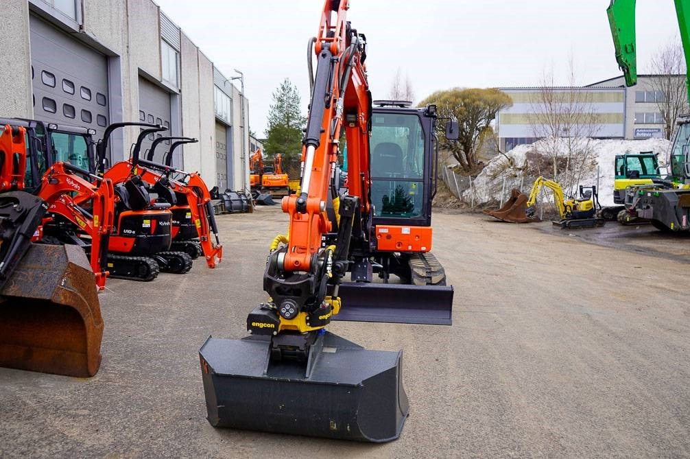 Kubota U56-5 VALMIIKSI VARUSTELTU - 미니 굴삭기 : 사진 4 Kubota U56-5 VALMIIKSI VARUSTELTU - 미니 굴삭기 : 사진 4