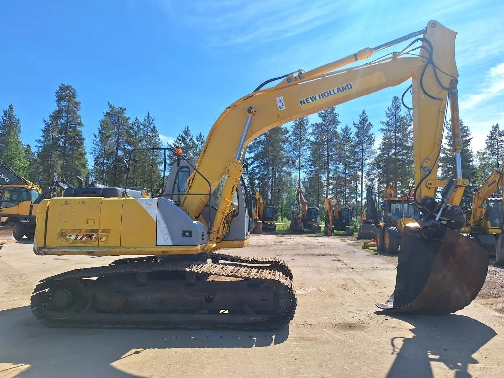New Holland E175LC KALLISTAJALLA - 크롤러 굴삭기 : 사진 5 New Holland E175LC KALLISTAJALLA - 크롤러 굴삭기 : 사진 5