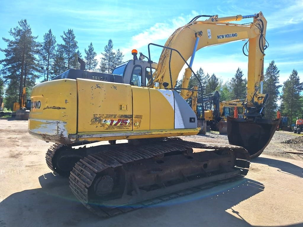 New Holland E175LC KALLISTAJALLA - 크롤러 굴삭기 : 사진 4 New Holland E175LC KALLISTAJALLA - 크롤러 굴삭기 : 사진 4