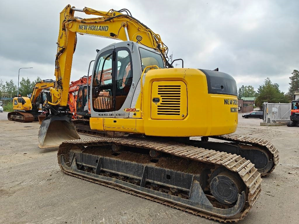 New Holland E200SRLC KALLISTUVA KAUHA - 크롤러 굴삭기 : 사진 2 New Holland E200SRLC KALLISTUVA KAUHA - 크롤러 굴삭기 : 사진 2