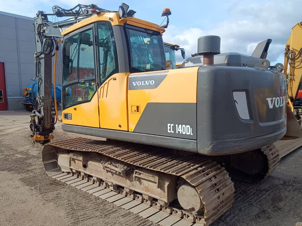 Volvo EC140DL PYÖRITTÄJÄLLÄ  - 크롤러 굴삭기 : 사진 3 Volvo EC140DL PYÖRITTÄJÄLLÄ  - 크롤러 굴삭기 : 사진 3