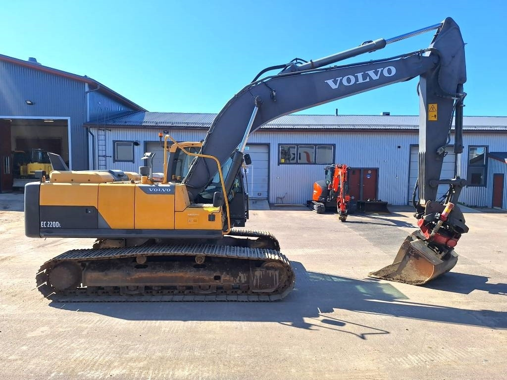 Volvo EC220DL PYÖRITTÄJÄLLÄ - 크롤러 굴삭기 : 사진 5 Volvo EC220DL PYÖRITTÄJÄLLÄ - 크롤러 굴삭기 : 사진 5