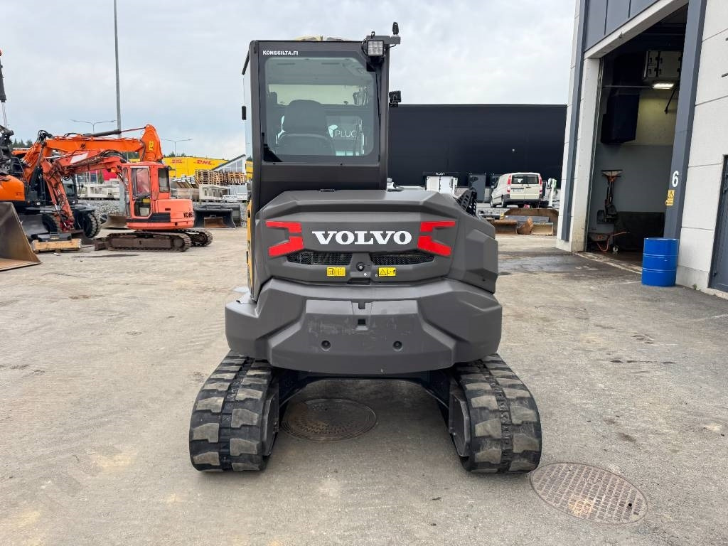 Volvo ECR58F PYÖRITTÄJÄLLÄ - 미니 굴삭기 : 사진 4 Volvo ECR58F PYÖRITTÄJÄLLÄ - 미니 굴삭기 : 사진 4