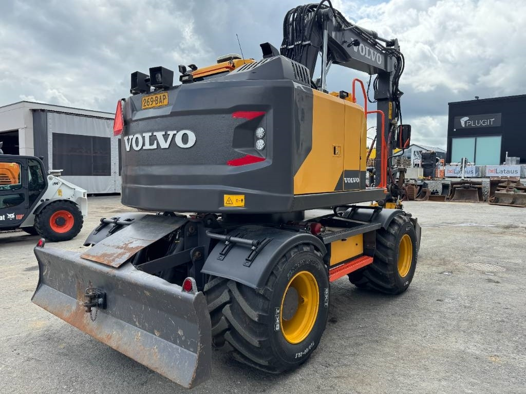 Volvo EWR150E ENGCON+PIHDIT - 휠 굴삭기 : 사진 5 Volvo EWR150E ENGCON+PIHDIT - 휠 굴삭기 : 사진 5
