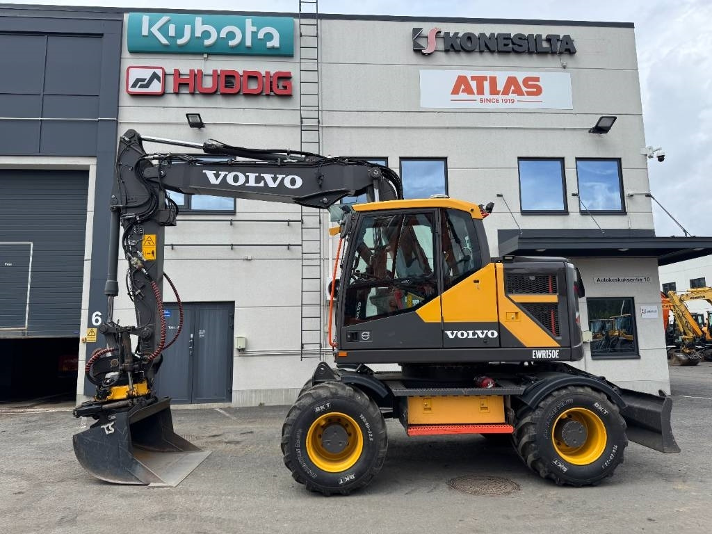 Volvo EWR150E ENGCON+PIHDIT - 휠 굴삭기 : 사진 1 Volvo EWR150E ENGCON+PIHDIT - 휠 굴삭기 : 사진 1
