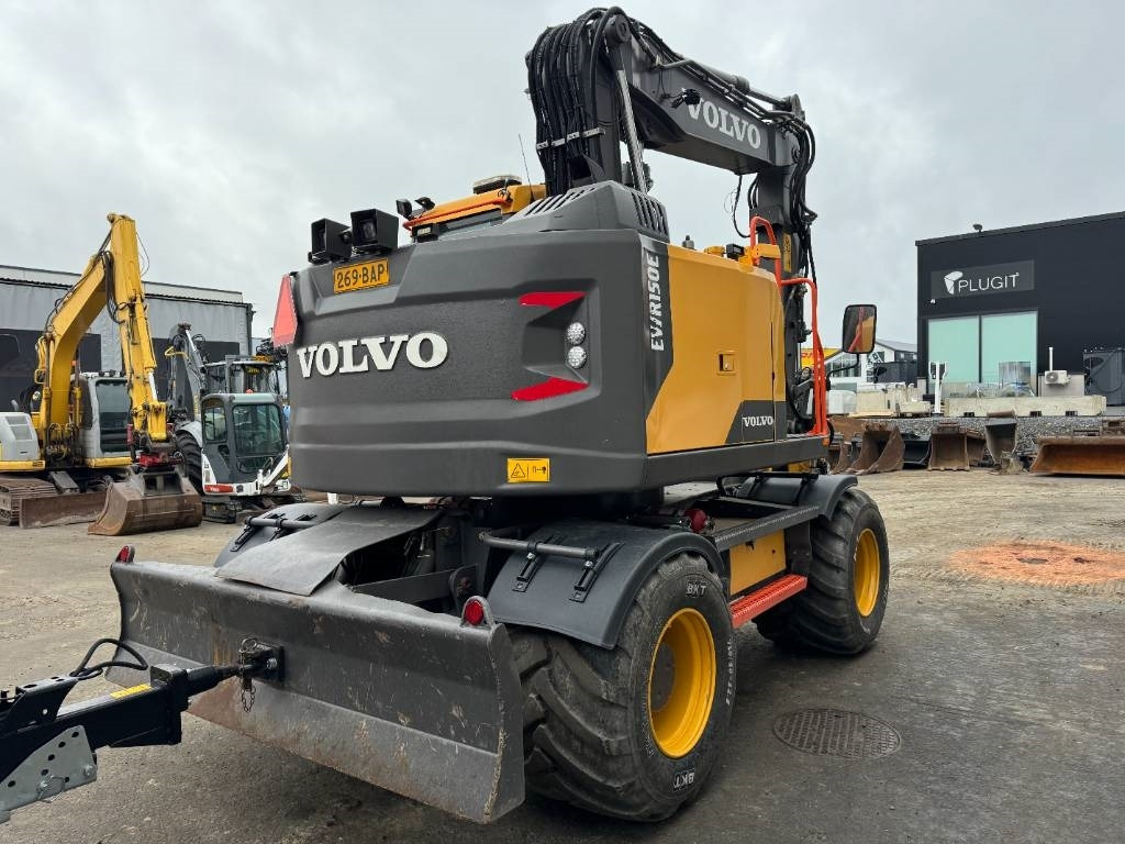 Volvo EWR150E Uusi Palms perävaunu / hieno paketti - 휠 굴삭기 : 사진 5 Volvo EWR150E Uusi Palms perävaunu / hieno paketti - 휠 굴삭기 : 사진 5