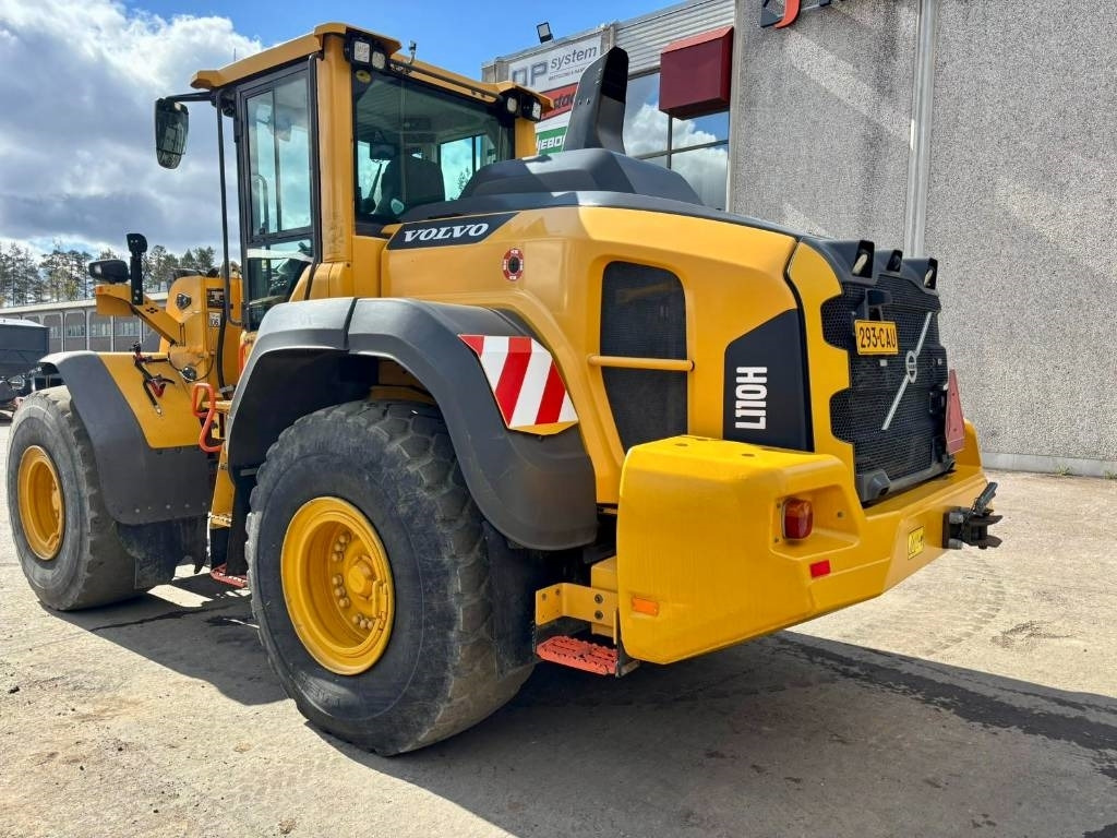 Volvo L110H VIPUOHJAUS YM. - 휠 로더 : 사진 4 Volvo L110H VIPUOHJAUS YM. - 휠 로더 : 사진 4