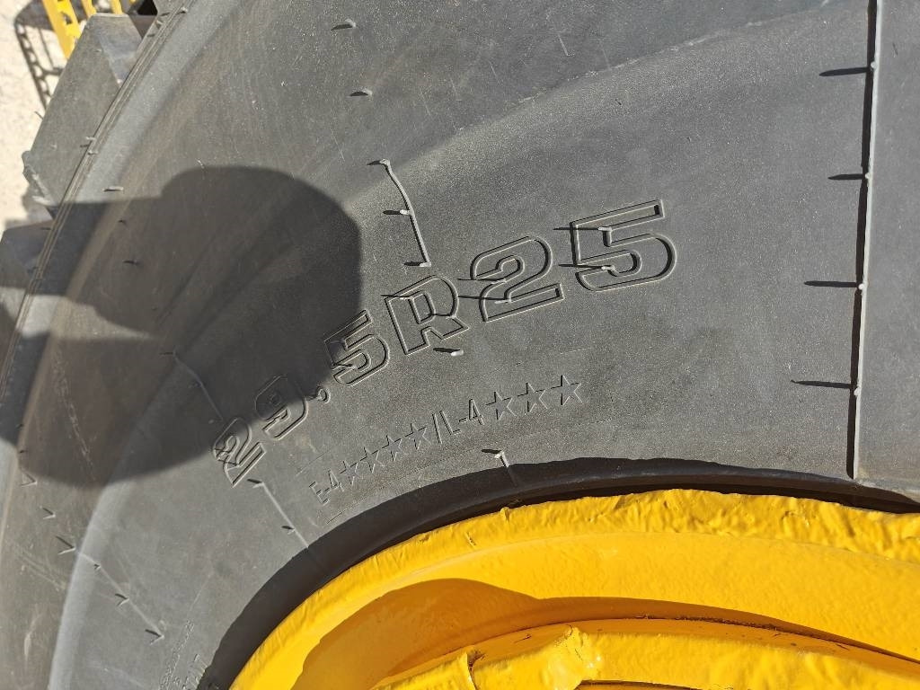 휠 로더 Volvo L220H : 사진 8