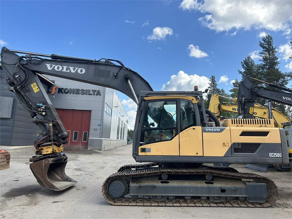 Volvo MYYTY! SOLD! EC250DNL PYÖRITTÄJÄLLÄ - 크롤러 굴삭기 : 사진 1 Volvo MYYTY! SOLD! EC250DNL PYÖRITTÄJÄLLÄ - 크롤러 굴삭기 : 사진 1