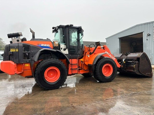 Hitachi ZW220-6. Hochkippschaufel. Wage. - 휠 로더 : 사진 1 Hitachi ZW220-6. Hochkippschaufel. Wage. - 휠 로더 : 사진 1