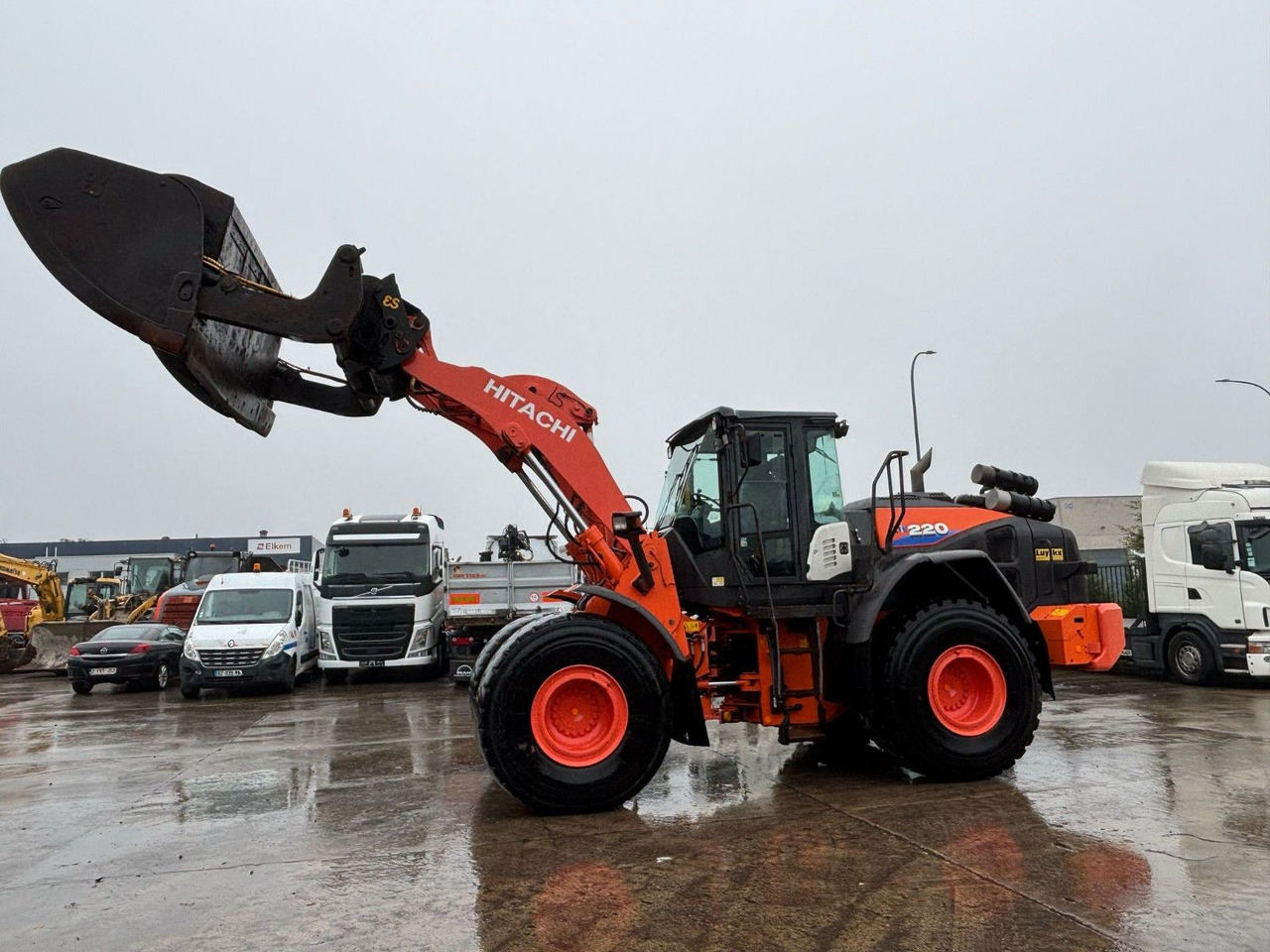 Hitachi ZW220-6. Hochkippschaufel. Wage. - 휠 로더 : 사진 3 Hitachi ZW220-6. Hochkippschaufel. Wage. - 휠 로더 : 사진 3