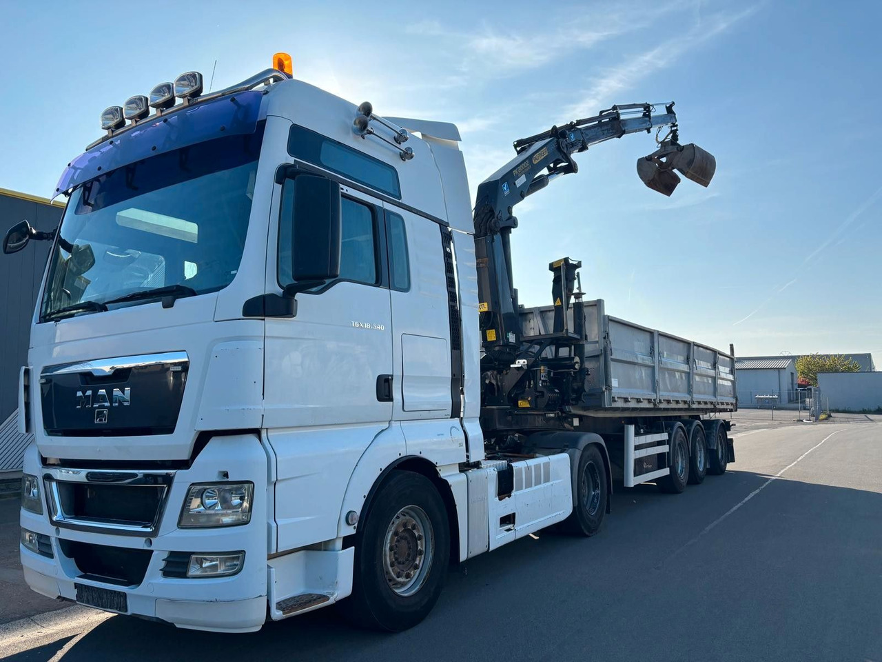 MAN TGX 18.540. Kipper + Kran PK20002. - 크레인 트럭 : 사진 2 MAN TGX 18.540. Kipper + Kran PK20002. - 크레인 트럭 : 사진 2