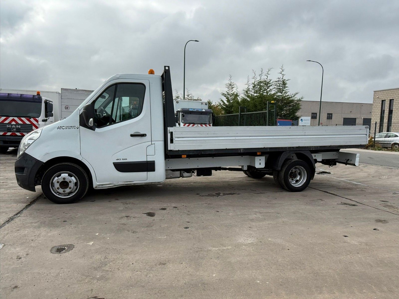 Renault Master 2.3dCi. Maxi Pritsche 4.40m. Klima. - 플랫베드 밴 : 사진 1 Renault Master 2.3dCi. Maxi Pritsche 4.40m. Klima. - 플랫베드 밴 : 사진 1
