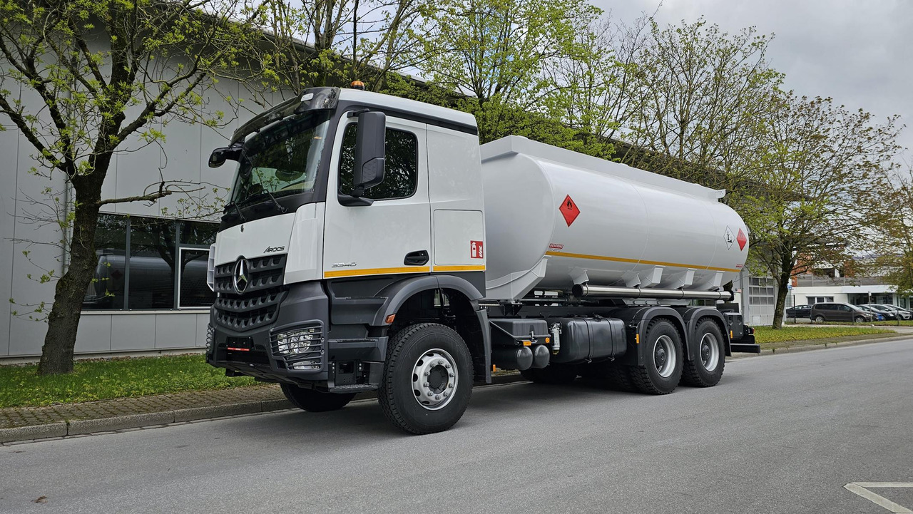 MERCEDES-BENZ Actros 3340 ADR Euro 3 - 유조트럭 : 사진 4 MERCEDES-BENZ Actros 3340 ADR Euro 3 - 유조트럭 : 사진 4
