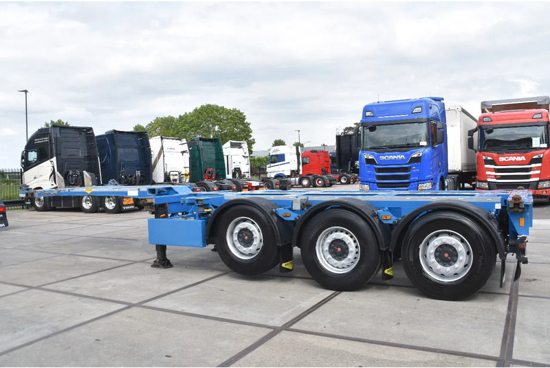 Broshuis MFCC - LIFT AXLE - SAF AXLES - DISC BRAKES - 2 x EXTENDABLE - EXCELLENT CONDITION - - 컨테이너 운반 장치/ 스와프 보디 세미 트레일러 : 사진 4 Broshuis MFCC - LIFT AXLE - SAF AXLES - DISC BRAKES - 2 x EXTENDABLE - EXCELLENT CONDITION - - 컨테이너 운반 장치/ 스와프 보디 세미 트레일러 : 사진 4