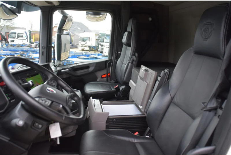 Scania R 460 NGS 6x4NB - SUPER - FULL AIR - RETARDER - 96 TKM - PARK. AIRCO - HYDRAULIC SYSTEM - LED - LEATHER SEATS - EXCELLENT CONDIT - 트랙터 유닛 : 사진 5 Scania R 460 NGS 6x4NB - SUPER - FULL AIR - RETARDER - 96 TKM - PARK. AIRCO - HYDRAULIC SYSTEM - LED - LEATHER SEATS - EXCELLENT CONDIT - 트랙터 유닛 : 사진 5
