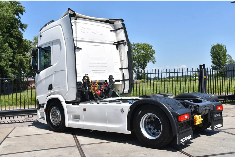 Scania R520 V8 NGS 4x2 - RETARDER - 504 TKM - PARK. AIRCO - ACC - NAVI - 2 x FUEL TANKS - LED LIGHTS - - 트랙터 유닛 : 사진 3 Scania R520 V8 NGS 4x2 - RETARDER - 504 TKM - PARK. AIRCO - ACC - NAVI - 2 x FUEL TANKS - LED LIGHTS - - 트랙터 유닛 : 사진 3