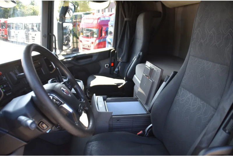 Scania S450 NGS 4x2NB - FULL AIR - RETARDER - ACC - AIRCO - 2 x FUEL TANKS - TOP CONDITION - - 트랙터 유닛 : 사진 5 Scania S450 NGS 4x2NB - FULL AIR - RETARDER - ACC - AIRCO - 2 x FUEL TANKS - TOP CONDITION - - 트랙터 유닛 : 사진 5