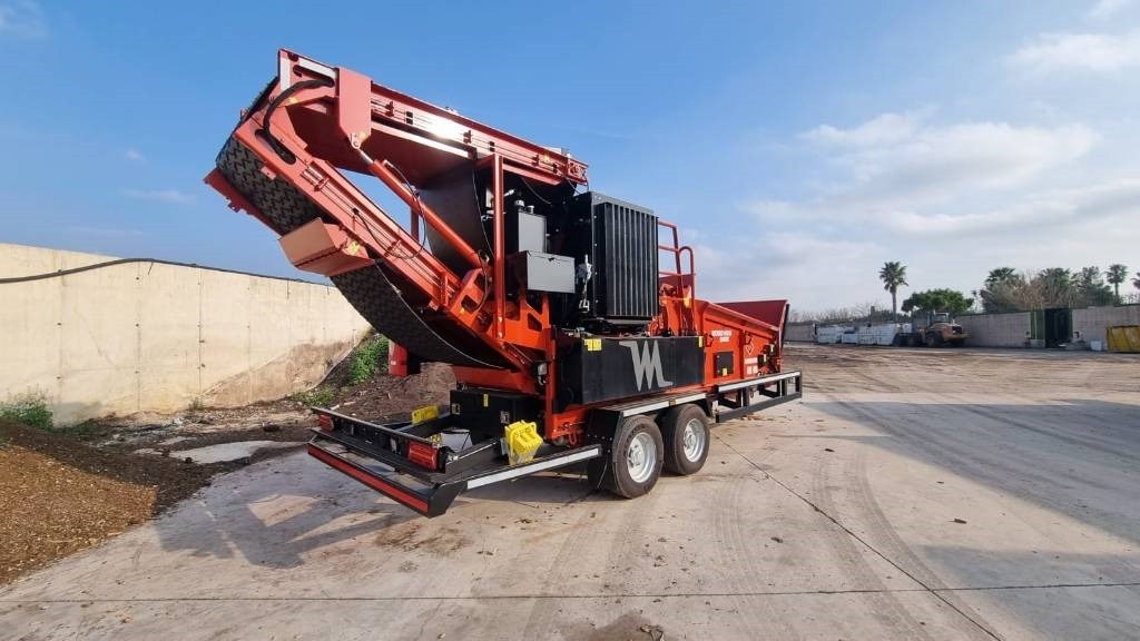 Morbark WH 2400XP - 톱밥 제조기 : 사진 2 Morbark WH 2400XP - 톱밥 제조기 : 사진 2