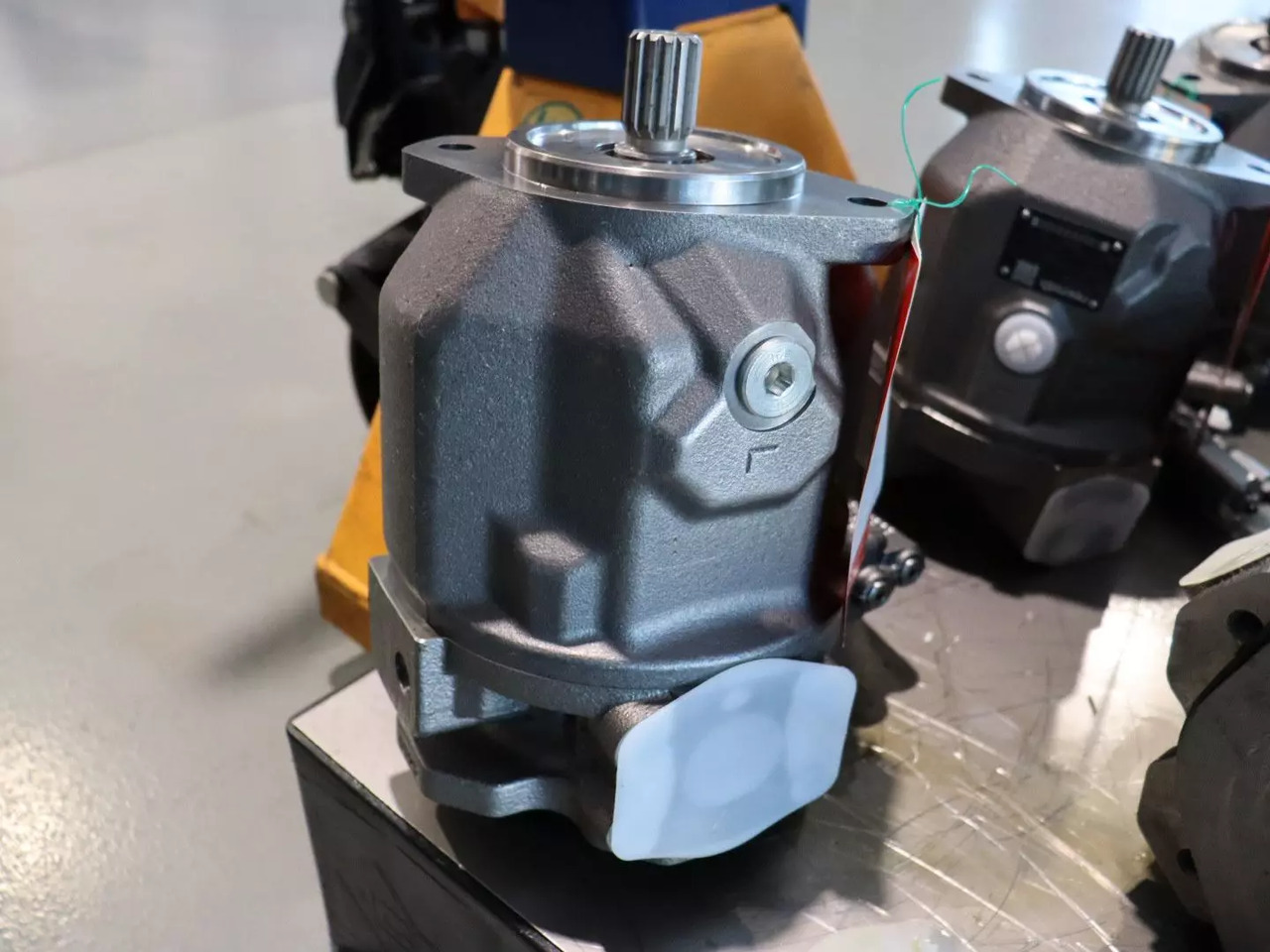 REXROTH A10VO45DFLR/31R-VSC62K01 - 유압 펌프 자재 취급 장비 용 : 사진 1 REXROTH A10VO45DFLR/31R-VSC62K01 - 유압 펌프 자재 취급 장비 용 : 사진 1