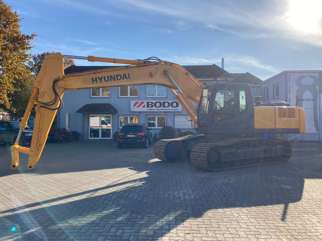 HYUNDAI Robex 290 NLC-7A spare parts carrier - 예비 부속 크롤러 굴삭기 용 : 사진 3 HYUNDAI Robex 290 NLC-7A spare parts carrier - 예비 부속 크롤러 굴삭기 용 : 사진 3