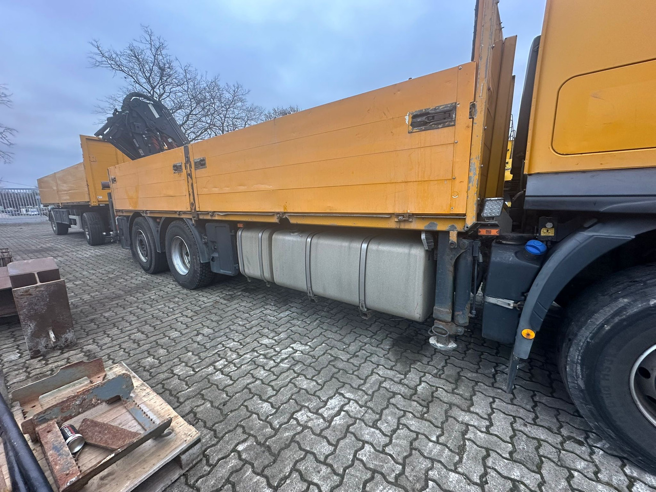 IVECO STRALIS 420 truck open box with TEREX loading crane 290.2E-A3 - 후크 리프트 트럭, 크레인 트럭 : 사진 4 IVECO STRALIS 420 truck open box with TEREX loading crane 290.2E-A3 - 후크 리프트 트럭, 크레인 트럭 : 사진 4