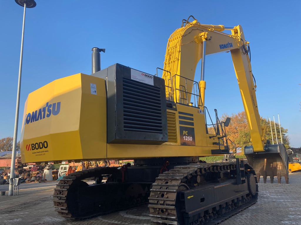 KOMATSU PC1250-7 - 크롤러 굴삭기 : 사진 1 KOMATSU PC1250-7 - 크롤러 굴삭기 : 사진 1