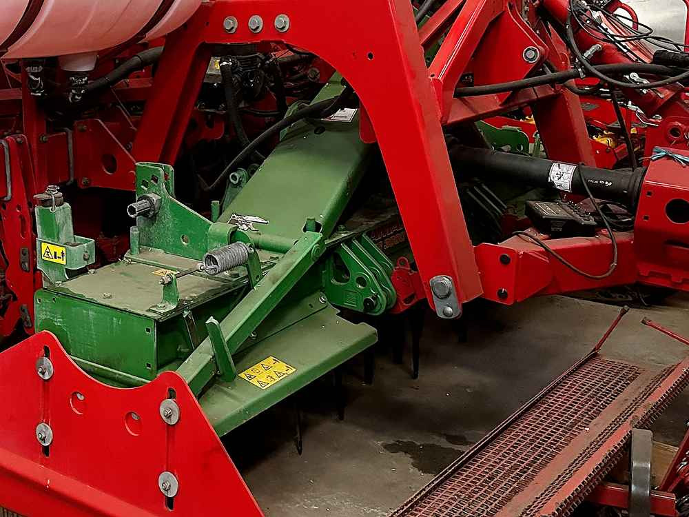 Amazone KG 3000 / AD 3000 - 콤바인 수확기 : 사진 3 Amazone KG 3000 / AD 3000 - 콤바인 수확기 : 사진 3