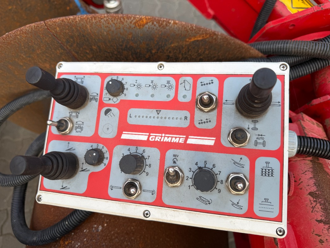 Grimme CS 170 RotaPower - 감자 수확기 : 사진 3 Grimme CS 170 RotaPower - 감자 수확기 : 사진 3