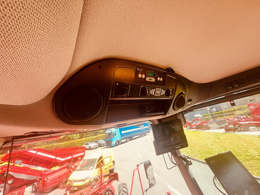 Grimme VARITRON 470 GEN III RS Twin-sep - 콤바인 수확기 : 사진 4 Grimme VARITRON 470 GEN III RS Twin-sep - 콤바인 수확기 : 사진 4