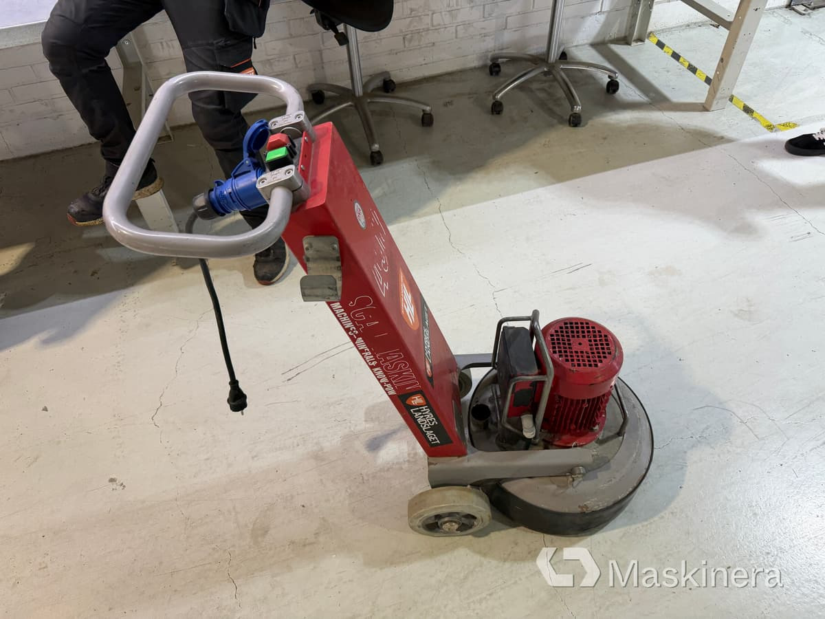 Betongslip Scanmaskin Scan Combiflex 450 - 건설장비 : 사진 4 Betongslip Scanmaskin Scan Combiflex 450 - 건설장비 : 사진 4