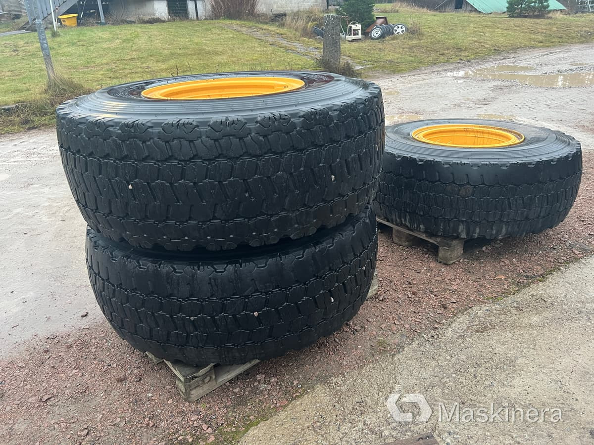 Bridgestone V-Steel Snow Wedge Entreprenaddäck 4st 20.5 R25 - 휠 및 타이어 패키지 건설기계 용 : 사진 1 Bridgestone V-Steel Snow Wedge Entreprenaddäck 4st 20.5 R25 - 휠 및 타이어 패키지 건설기계 용 : 사진 1