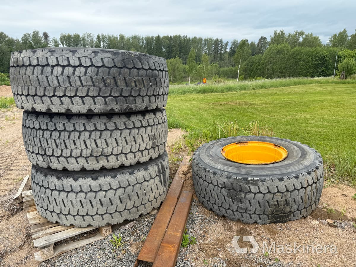Bridgestone v steel snow 4 st entreprenad däck på fälg 20.5R25 - 휠 및 타이어 패키지 건설기계 용 : 사진 2 Bridgestone v steel snow 4 st entreprenad däck på fälg 20.5R25 - 휠 및 타이어 패키지 건설기계 용 : 사진 2