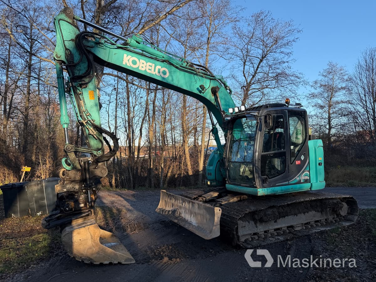 Grävmaskin Kobelco SK140SRLC-5 - 크롤러 굴삭기 : 사진 1 Grävmaskin Kobelco SK140SRLC-5 - 크롤러 굴삭기 : 사진 1