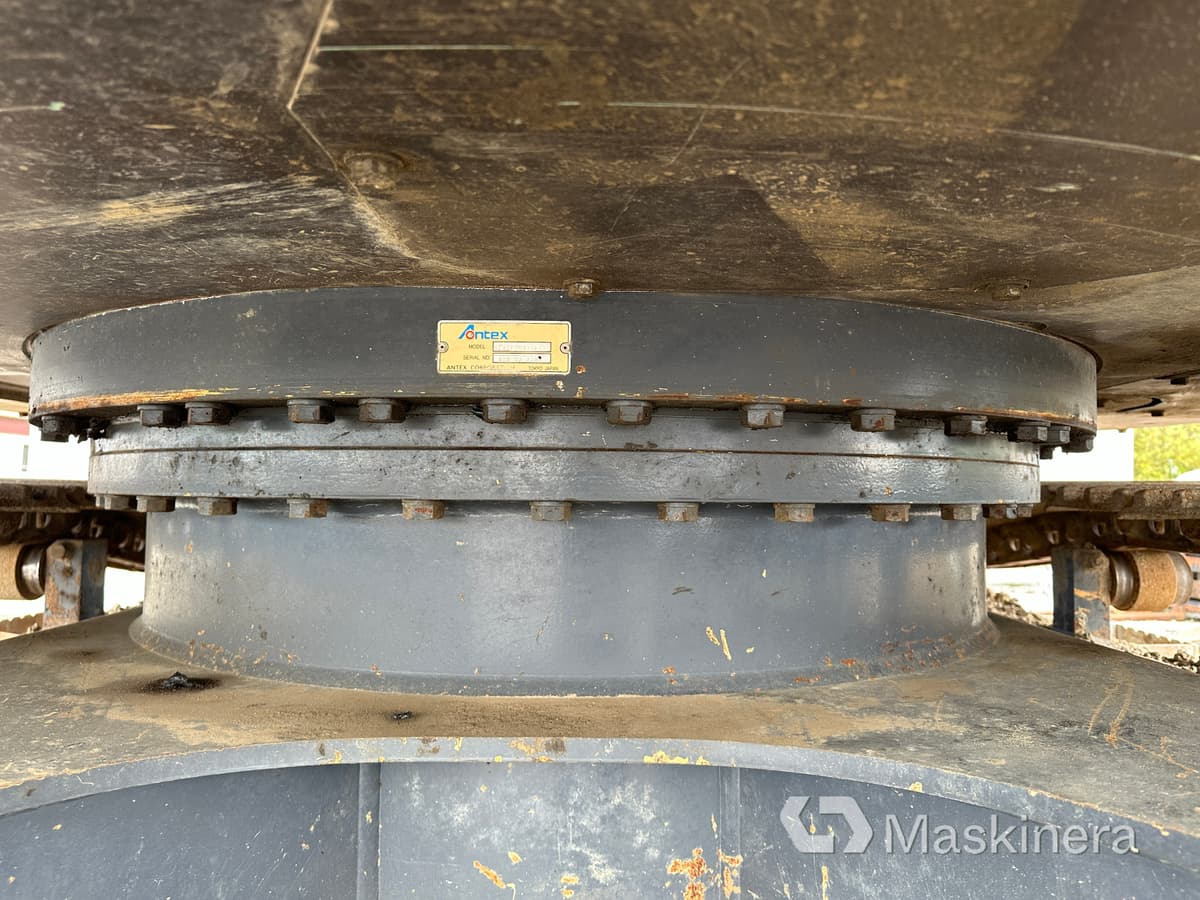 크롤러 굴삭기 Grävmaskin Kobelco SK270SRNLC-5 : 사진 49