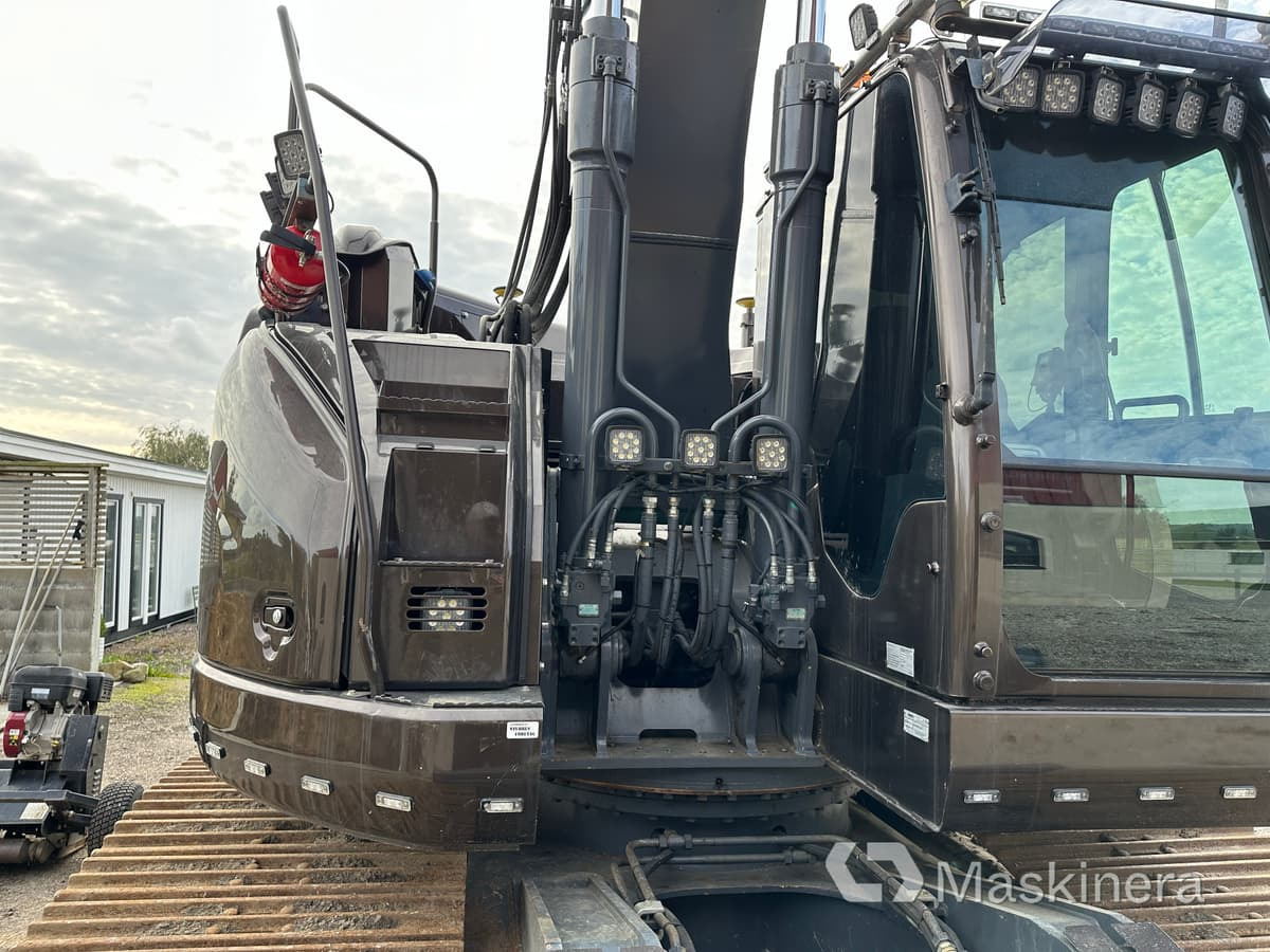 크롤러 굴삭기 Grävmaskin Kobelco SK270SRNLC-5 : 사진 19