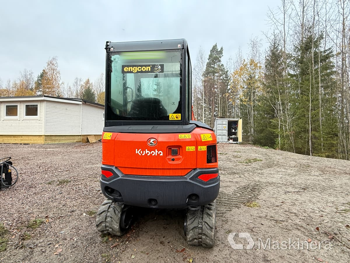 Grävmaskin Kubota KX027-4 med många redskap - 크롤러 굴삭기 : 사진 5 Grävmaskin Kubota KX027-4 med många redskap - 크롤러 굴삭기 : 사진 5