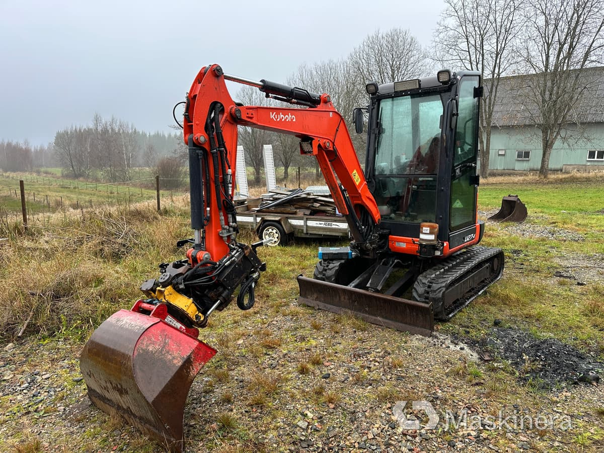 Grävmaskin Kubota U27-4 - 크롤러 굴삭기 : 사진 1 Grävmaskin Kubota U27-4 - 크롤러 굴삭기 : 사진 1