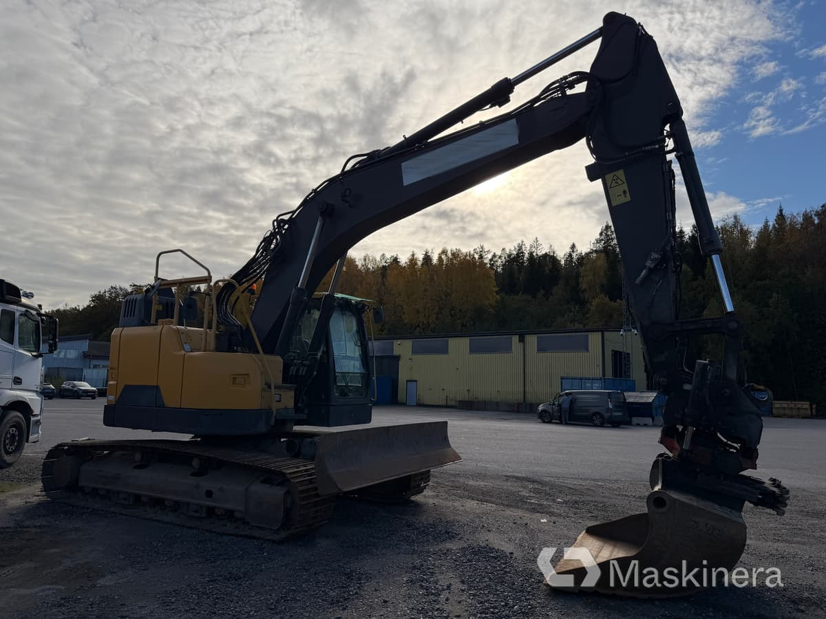 Grävmaskin Vovlo ECR235EL - 크롤러 굴삭기 : 사진 3 Grävmaskin Vovlo ECR235EL - 크롤러 굴삭기 : 사진 3