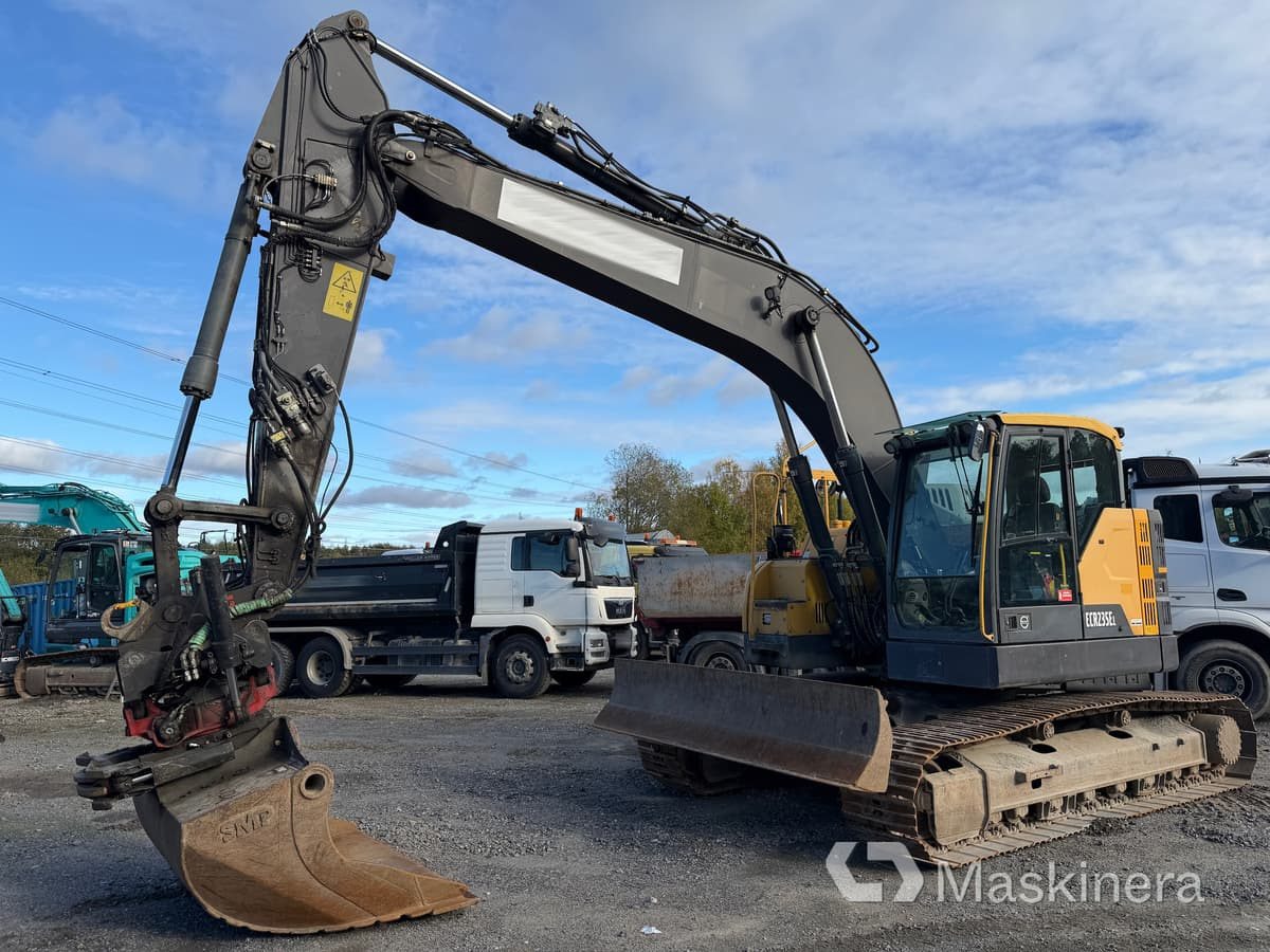 Grävmaskin Vovlo ECR235EL - 크롤러 굴삭기 : 사진 1 Grävmaskin Vovlo ECR235EL - 크롤러 굴삭기 : 사진 1